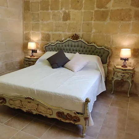 Romantic Townhouse In The Three Cities * Cospicua